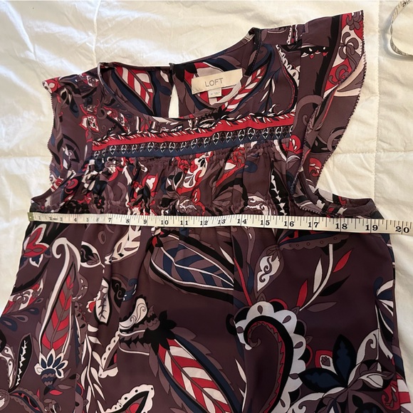 Loft sleeveless work top - Picture 2 of 11